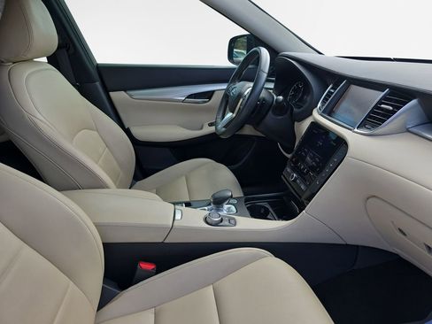 Used 2019 INFINITI QX50 Luxe w/ Navigation Package FWD image 26