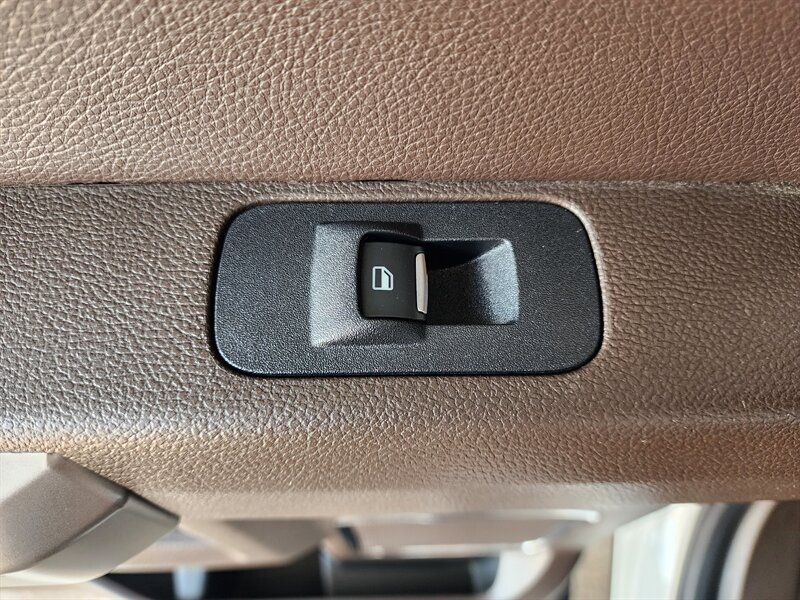 Used 2019 Ford F150 King Ranch w/ Equipment Group 601A Luxury AWD/4WD image 74