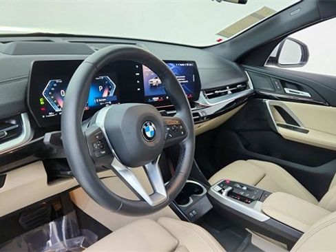 Used 2025 BMW X2 xDrive28i image 18