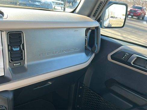 Used 2024 Ford Bronco Wildtrak image 21