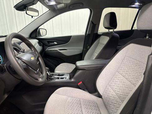 Used 2023 Chevrolet Equinox LT FWD image 9