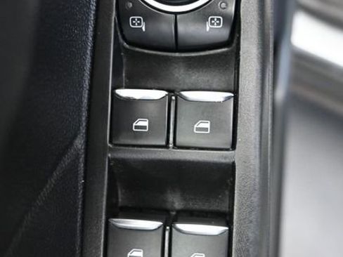 Used 2021 Ford Escape SE image 24