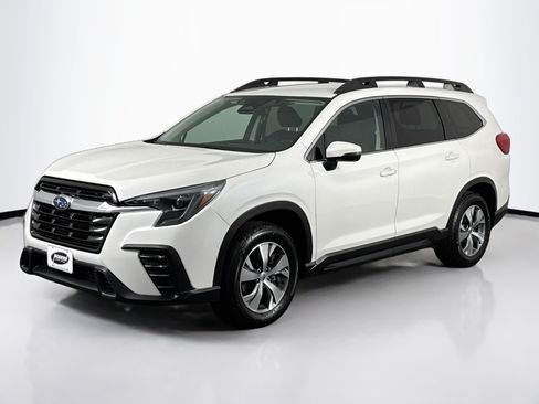 Used 2023 Subaru Ascent Premium AWD/4WD image 6
