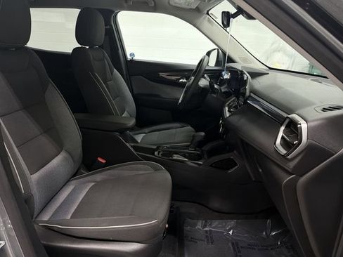 Certified 2025 Chevrolet TrailBlazer LT AWD/4WD image 18