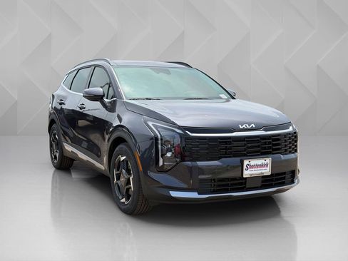 New 2026 Kia Sportage EX FWD image 3