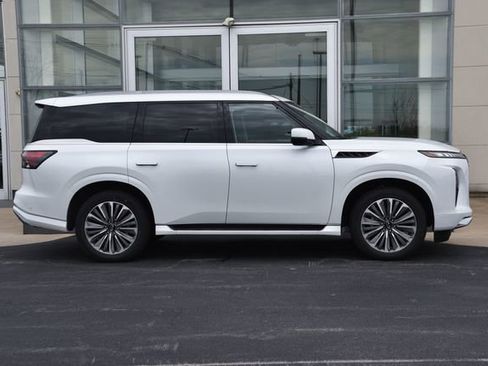 Certified 2025 INFINITI QX80 Sensory AWD/4WD image 7