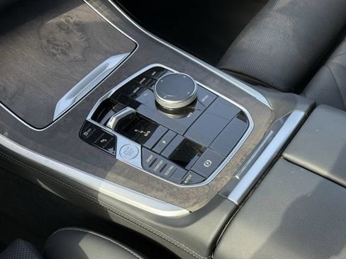 Used 2024 BMW X5 sDrive40i w/ Premium Package RWD image 30