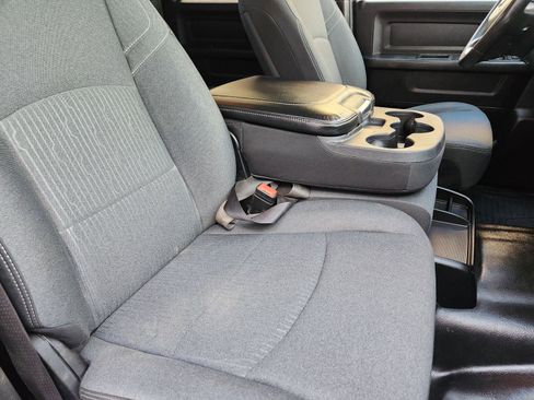 Used 2022 RAM 5500 Tradesman w/ Chrome Appearance Group image 15