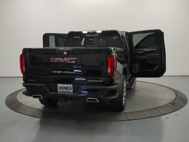 Used 2023 GMC Sierra 1500 Denali w/ Denali Reserve Package AWD/4WD image 16