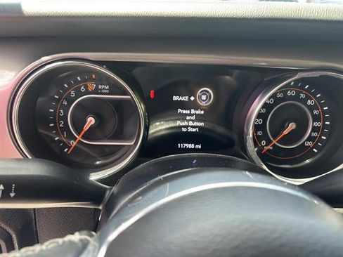 Used 2022 Jeep Wrangler Unlimited Sahara w/ Cold Weather Group AWD/4WD image 22