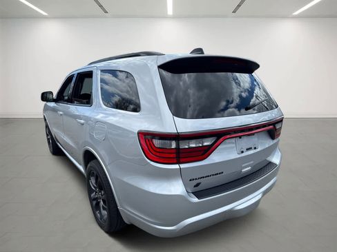 Used 2024 Dodge Durango SXT w/ SXT Blacktop Group AWD/4WD image 4