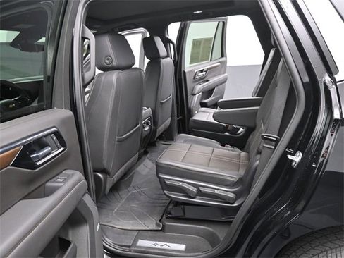 Used 2025 Chevrolet Tahoe High Country image 10