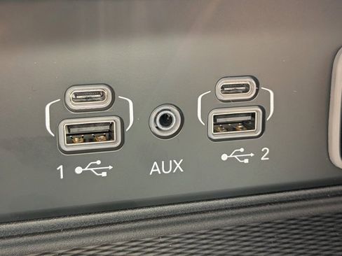 New 2025 Jeep Grand Cherokee Altitude image 20