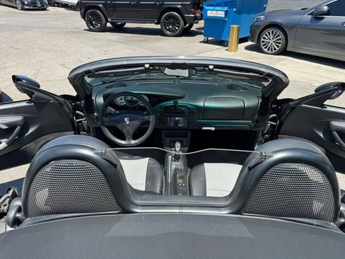 Used 2004 Porsche Boxster S RWD image 17