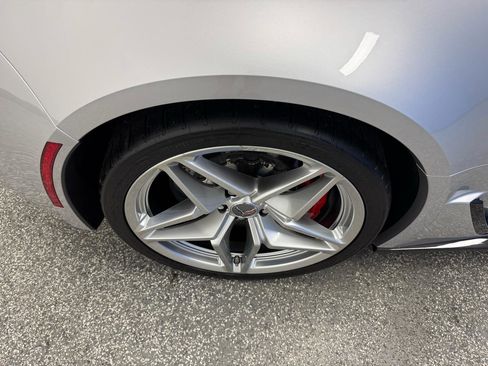 Used 2019 Chevrolet Corvette ZR1 RWD image 31