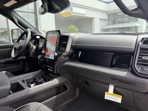 New 2026 RAM 3500 Limited AWD/4WD image 24