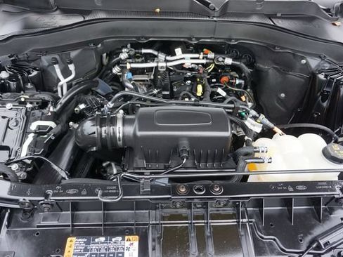 Certified 2023 Ford Explorer XLT w/ Equipment Group 202A RWD image 14