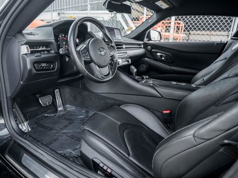 Used 2021 Toyota Supra Premium w/ Driver Assist Package image 18