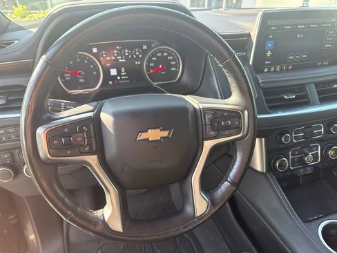 Used 2021 Chevrolet Suburban Premier w/ Premium Package AWD/4WD image 14