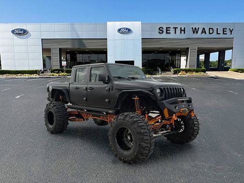 Used 2020 Jeep Gladiator Rubicon image 1