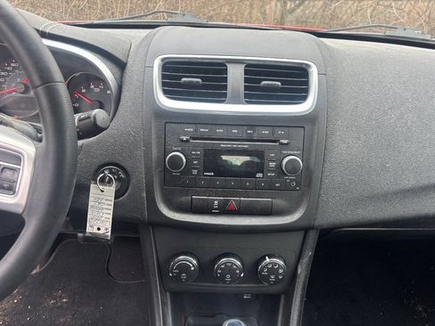 Used 2012 Dodge Avenger SXT FWD image 14