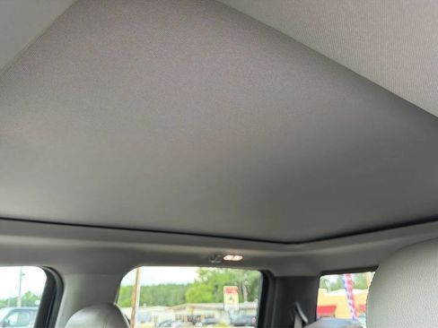 Used 2018 Ford F150 Lariat w/ Equipment Group 502A Luxury AWD/4WD image 16