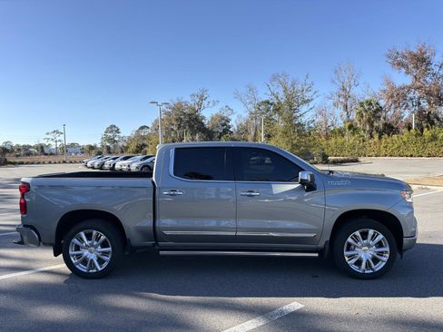 Used 2026 Chevrolet Silverado 1500 High Country AWD/4WD image 2