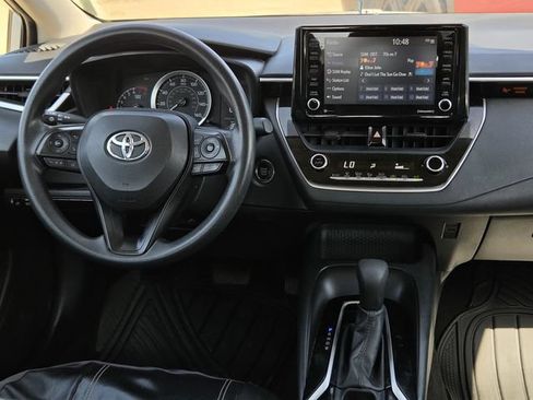 Used 2022 Toyota Corolla LE w/ LE Convenience Package FWD image 12