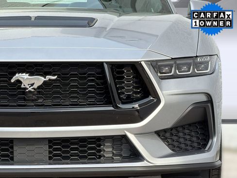 Used 2025 Ford Mustang GT Premium RWD image 12