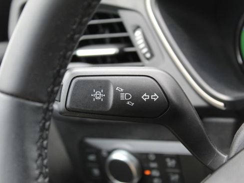 Used 2022 Ford Escape SE w/ Convenience Package FWD image 18
