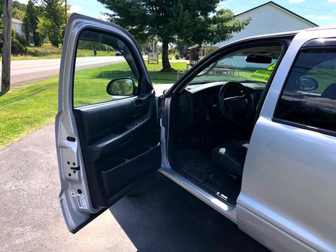 Used 2003 Dodge Durango Sport image 15