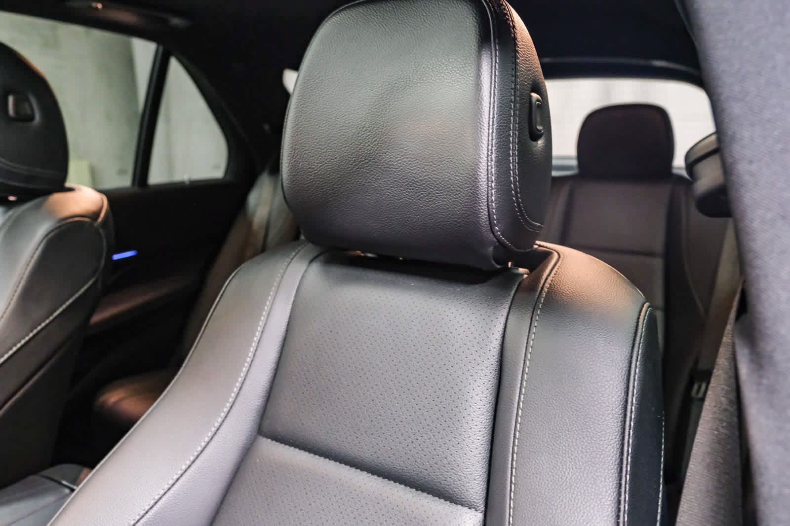 Certified 2025 Mercedes-Benz GLE 350 4MATIC image 24