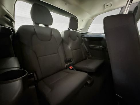 New 2026 Volvo XC90 B5 Core w/ Protection Package Premier image 28
