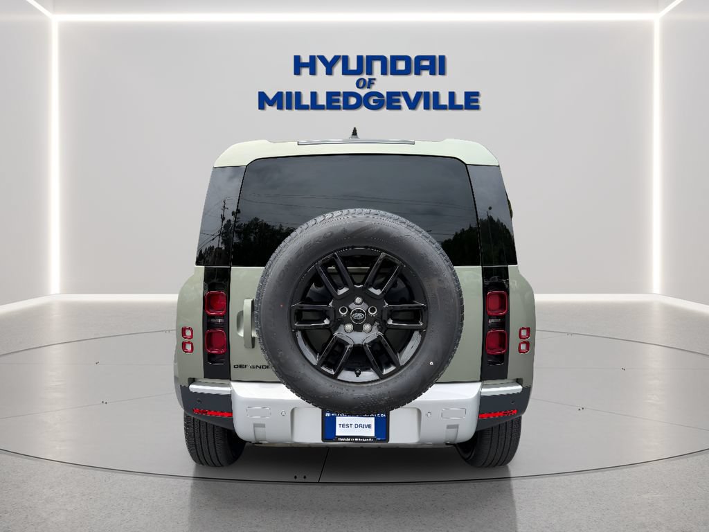 Used 2025 Land Rover Defender 110 S AWD/4WD image 5