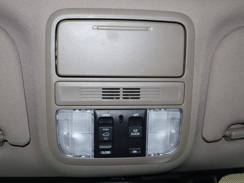 Used 2018 Honda Odyssey EX-L image 30