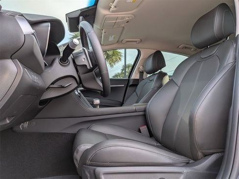 New 2026 Genesis G70 2.5T image 11