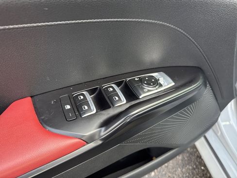 Used 2024 Kia K5 GT-Line image 10