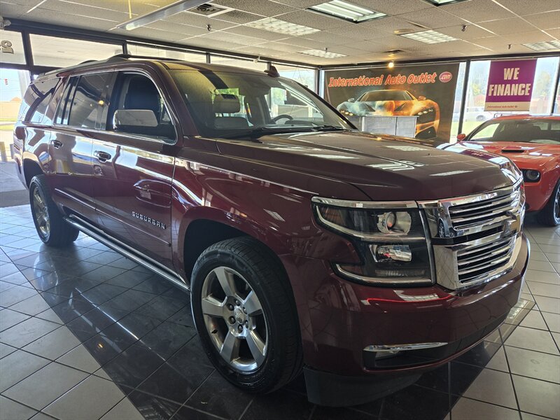 Used 2020 Chevrolet Suburban Premier w/ Max Trailering Package AWD/4WD image 4