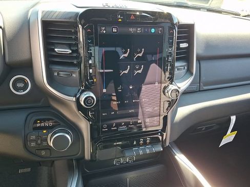 New 2026 RAM 1500 Big Horn AWD/4WD image 12