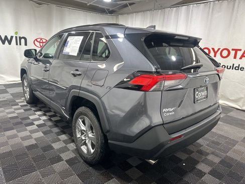 Used 2022 Toyota RAV4 LE image 4