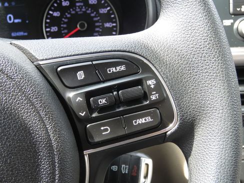 Used 2016 Kia Optima LX w/ LX Convenience Package image 22