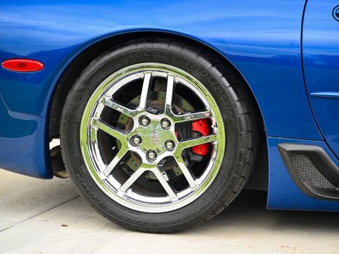 Used 2003 Chevrolet Corvette Z06 w/ Memory Package, 3 Drivers RWD image 16
