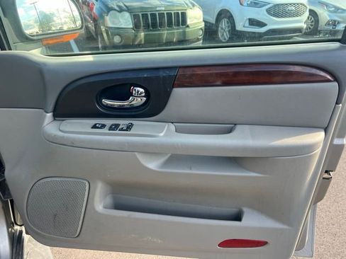 Used 2002 GMC Envoy XL SLT AWD/4WD image 10