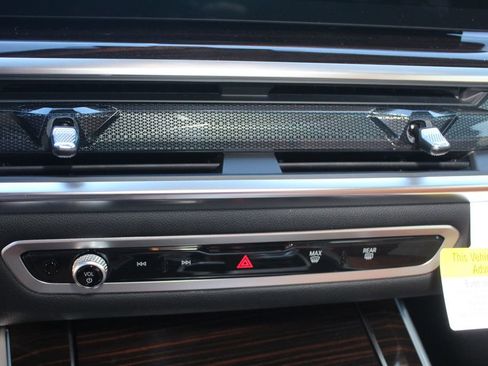 New 2026 BMW X5 xDrive40i w/ Climate Comfort Package image 14