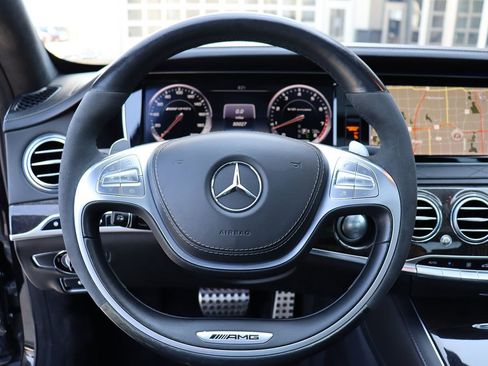Used 2015 Mercedes-Benz S 63 AMG 4MATIC Sedan w/ Driver Assistance Package image 20