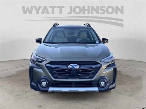 Used 2025 Subaru Outback Limited image 8