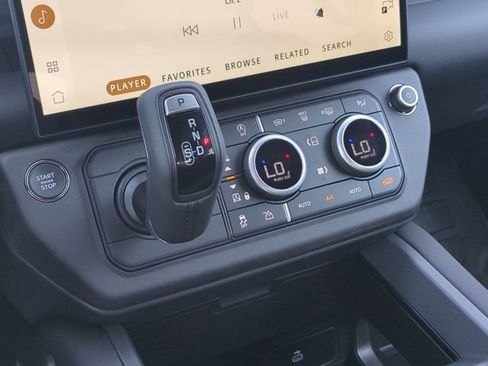 New 2026 Land Rover Defender 110 S AWD/4WD image 9