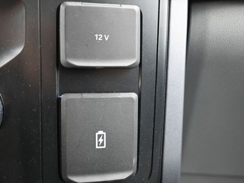 Used 2024 Ford F150 XLT image 19