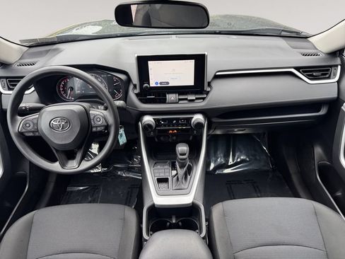 Used 2025 Toyota RAV4 LE AWD/4WD image 10