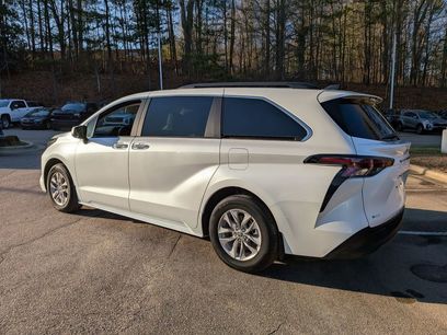 Used 2025 Toyota Sienna XLE w/ XLE Plus Package